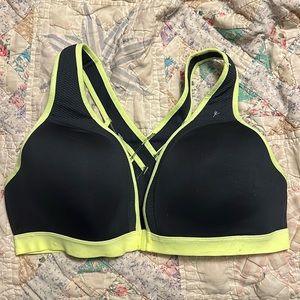 Danskin sports bra new 38C